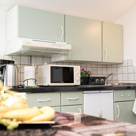 Apartments Villa Zara Ловран Екстериор снимка