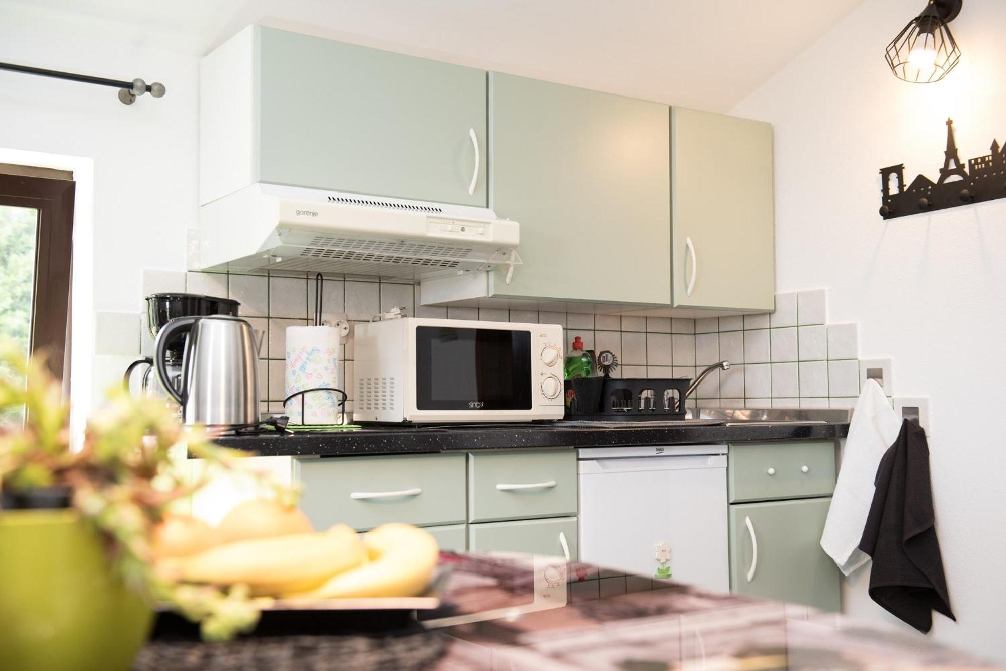 Apartments Villa Zara Ловран Екстериор снимка